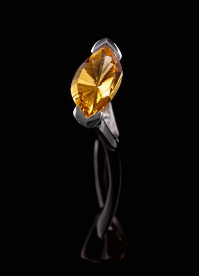 Citrine cocktail ring in a palladium mount